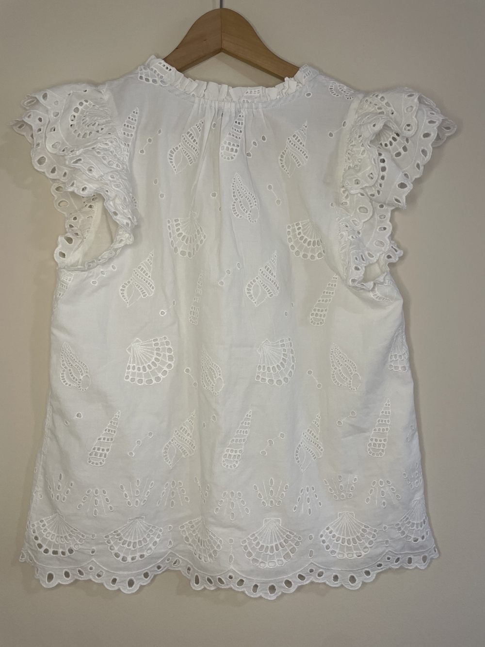 Vineyard Vines 100% Cotton White Eyelet Flutter Sleeve Top Size L - Picture 5 of 12